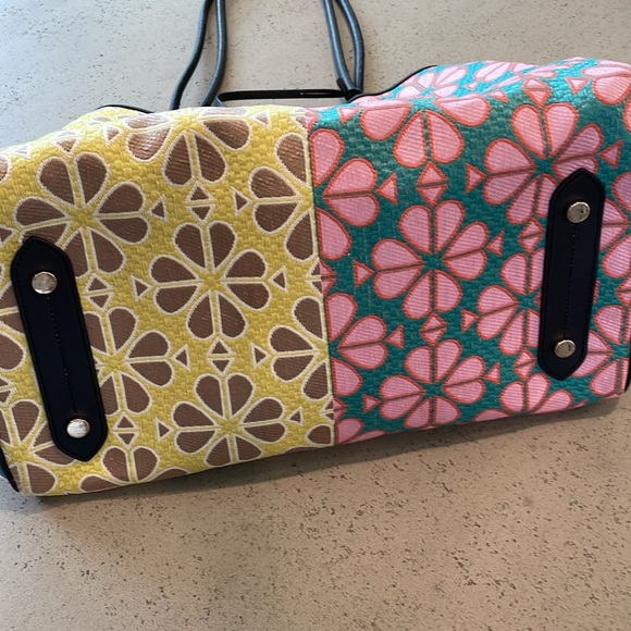 Kate Spade Everything Flower Tote - Picture 13 of 13